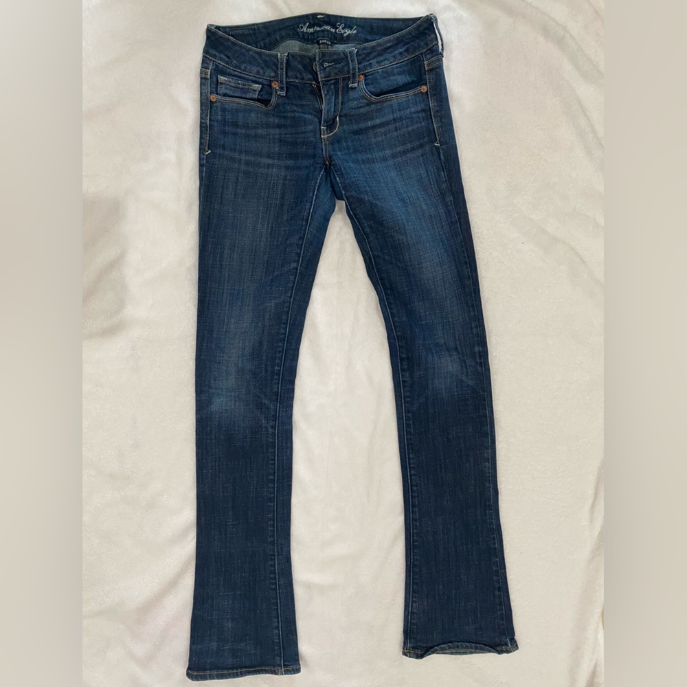 Used- Like New- American Eagle Skinny Kick Jeans